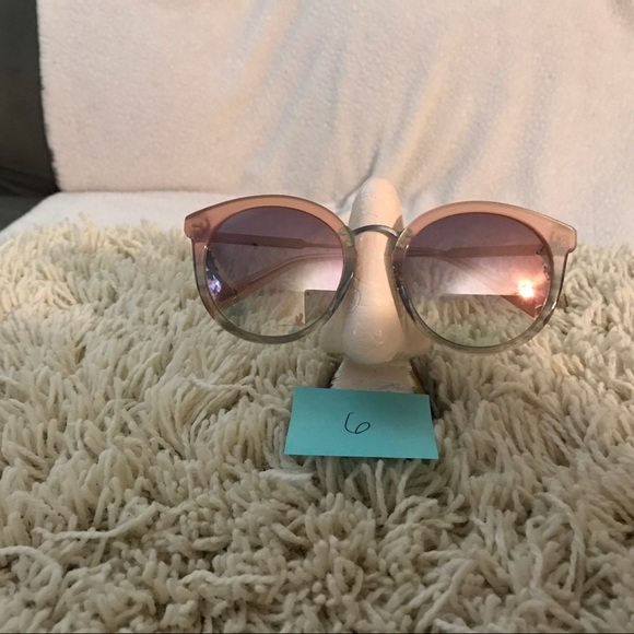 Sunglasses - Picture 6 of 8